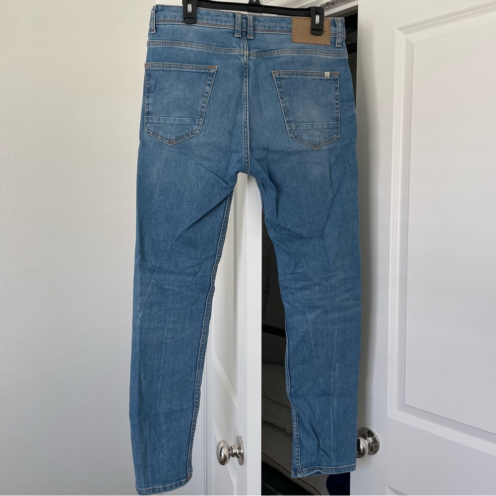 Zara Men’s Jeans (light wash) (Men’s Size W32) - Picture 2 of 13